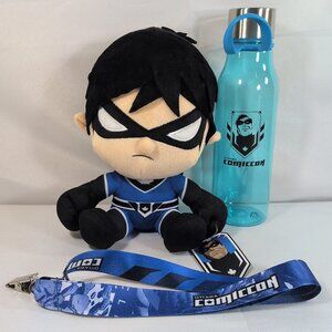Comic Con Souvenir 3 Lot Ottawa Canada Blue Plush Superhero Water Bottle Lanyard